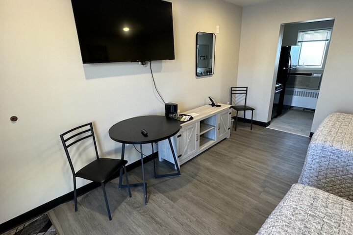 Room 25 of 34