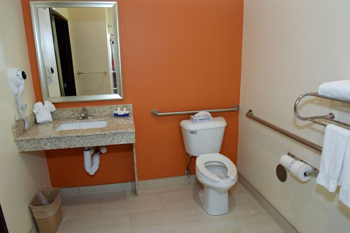 Room 20 of 43