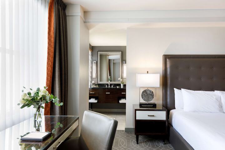 Room 28 of 86