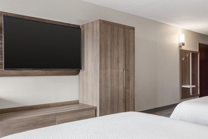Room 18 of 42