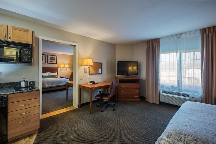 Candlewood Suites Windsor Locks Bradley Arpt by IHG