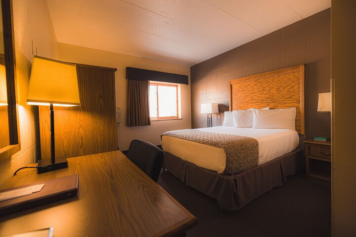 Room 10 of 15