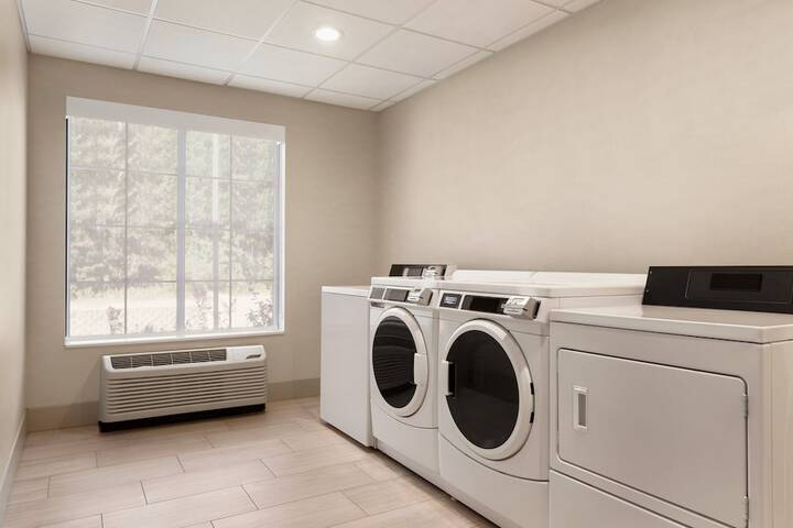 Holiday Inn Express & Suites McAlester by IHG