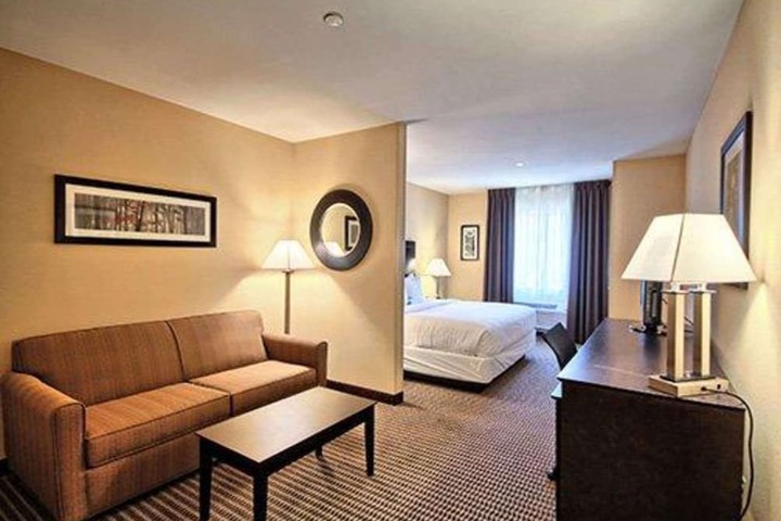 Room 19 of 28
