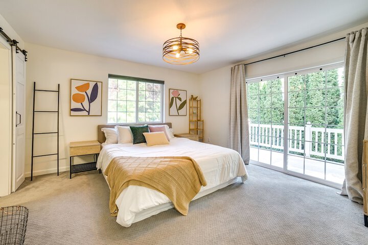 Issaquah Retreat Near Lake Sammamish State Park!