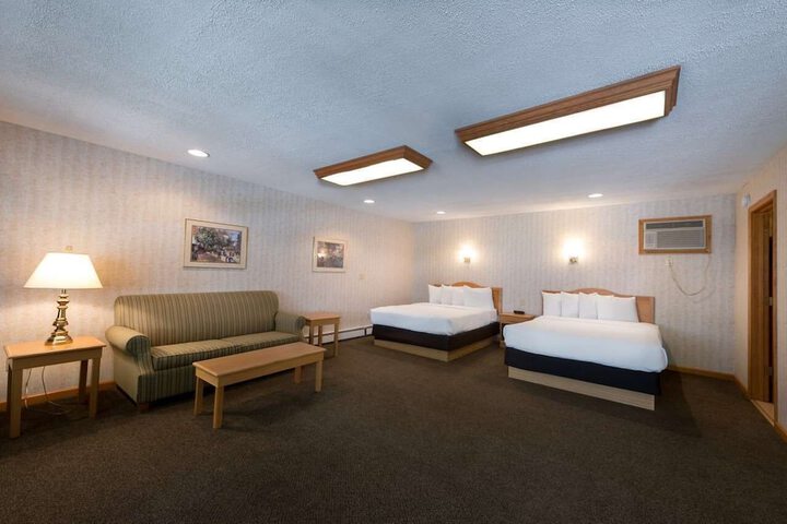 Room 79 of 91