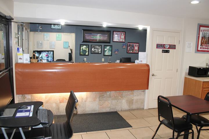 Business Center 22 of 22