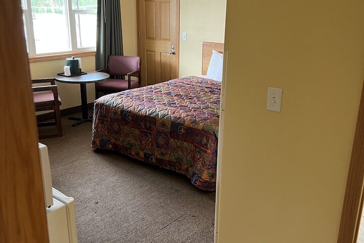 Room 160 of 443