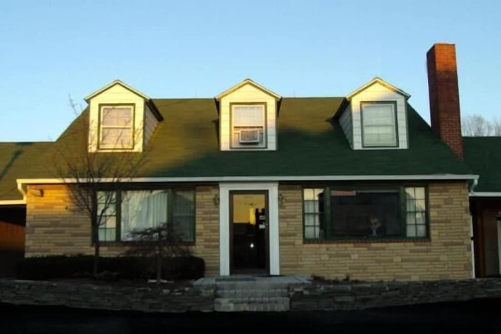 Hotel 3 of 38