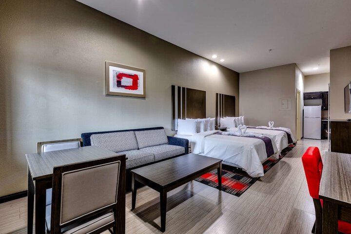 Room 11 of 39