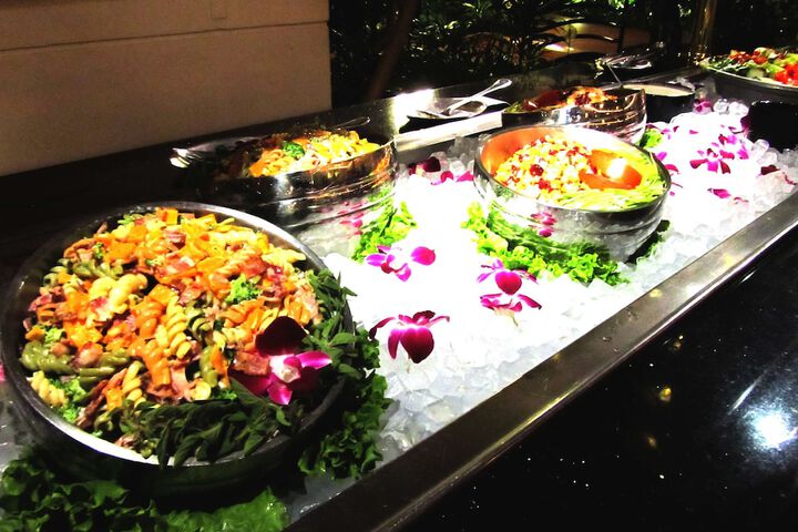 Dining 40 of 45