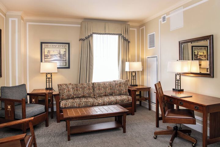 Room 31 of 102