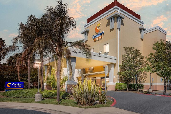 Hotel 2 of 37