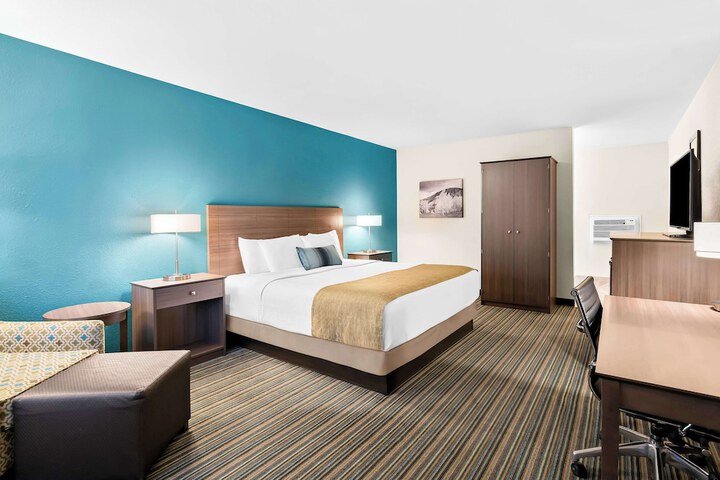 Room 15 of 27