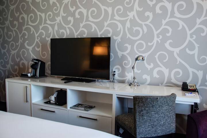 TRYP by Wyndham Savannah Downtown / Historic District