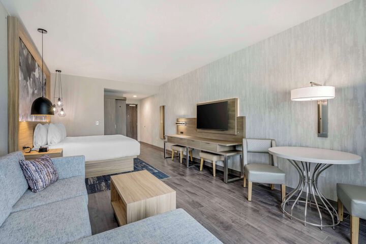 Room 12 of 46