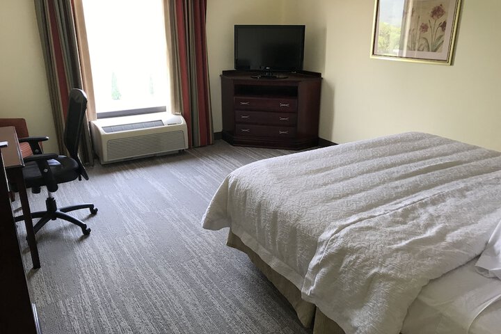 Hampton Inn & Suites Lamar
