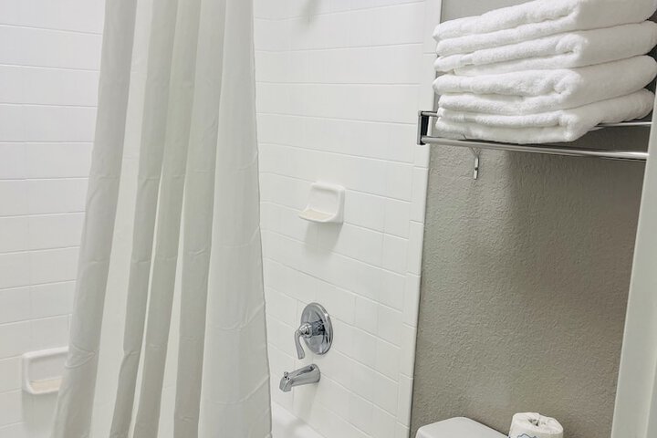 Room 37 of 70