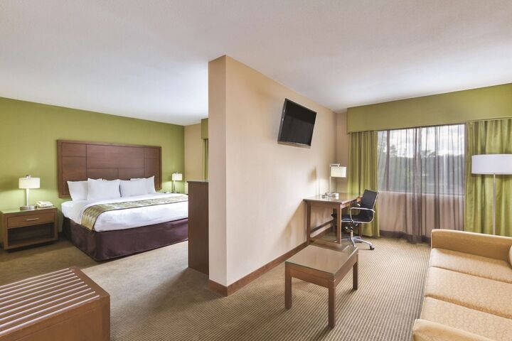 Room 13 of 29