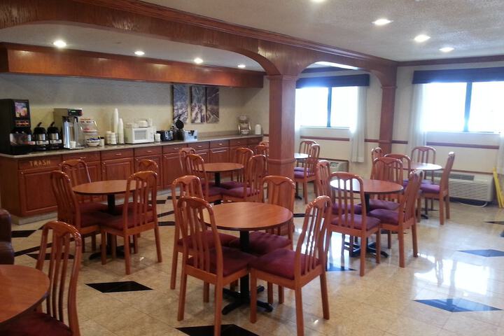 Breakfast/Coffee Service 17 of 20
