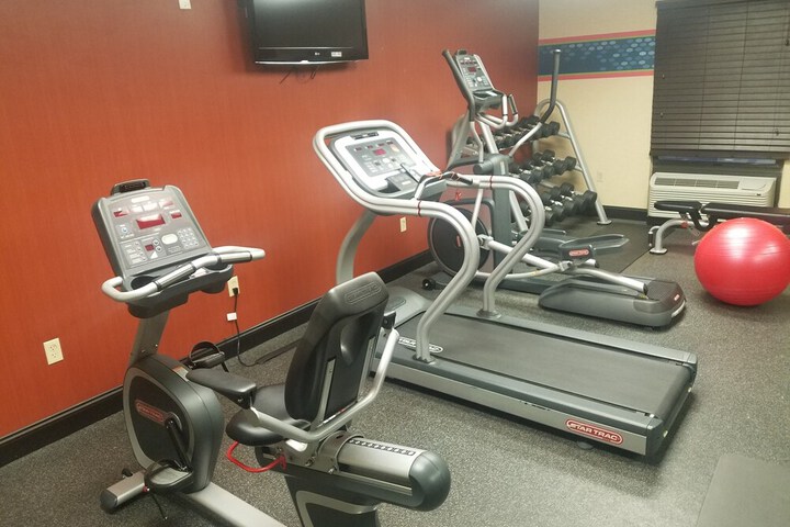 Hampton Inn & Suites Kansas City-Merriam