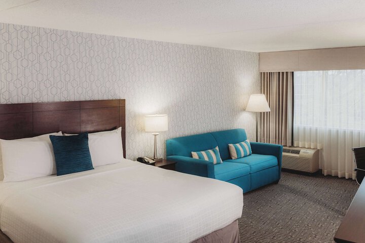 Somerset Inn WorldHotels Distinctive