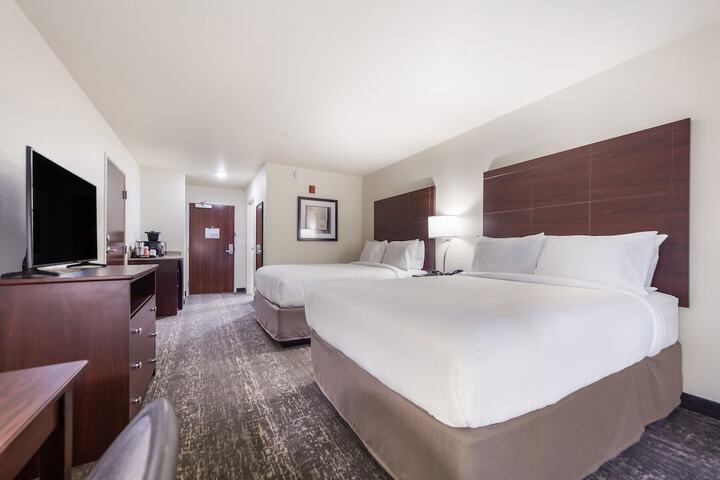 Room 30 of 47