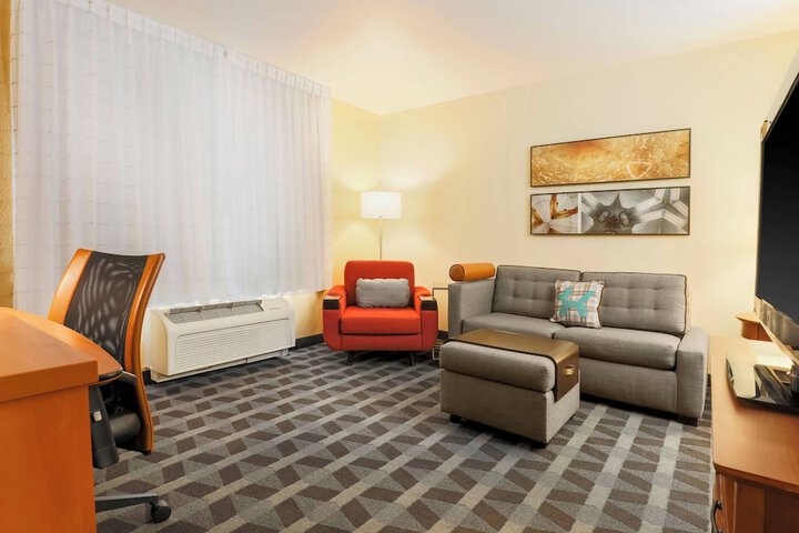 Room 22 of 28