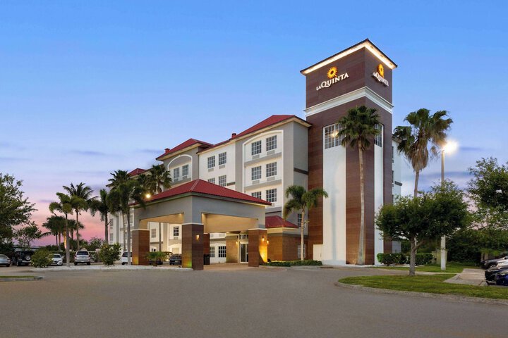 Hotel 2 of 29