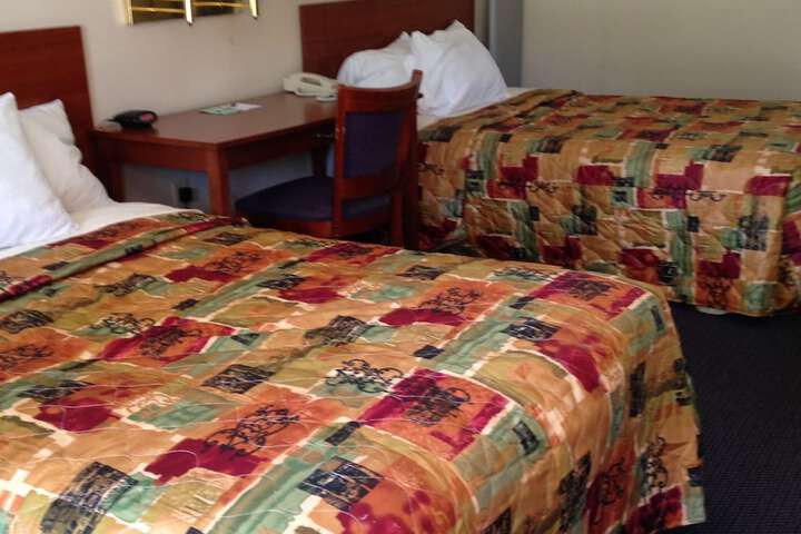 Knights Inn Elizabethtown
