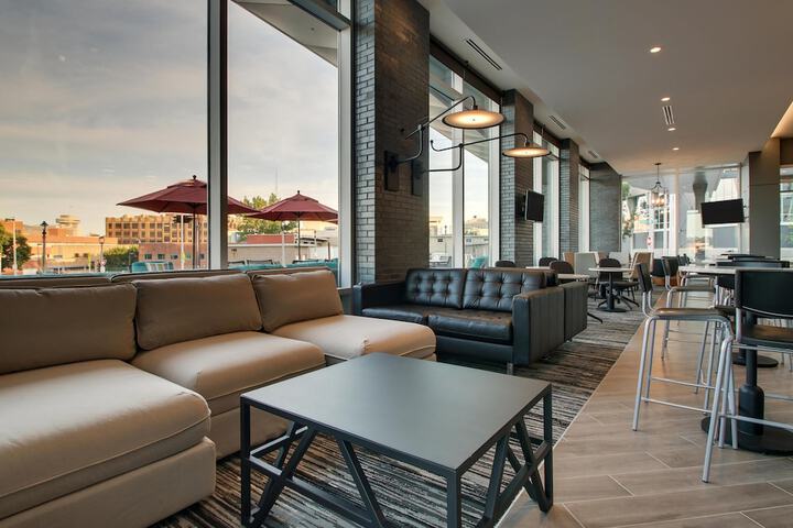 Hyatt Place Milwaukee / Downtown