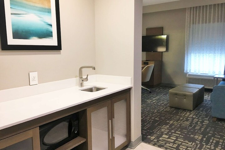 Hampton Inn & Suites Dallas-The Colony TX