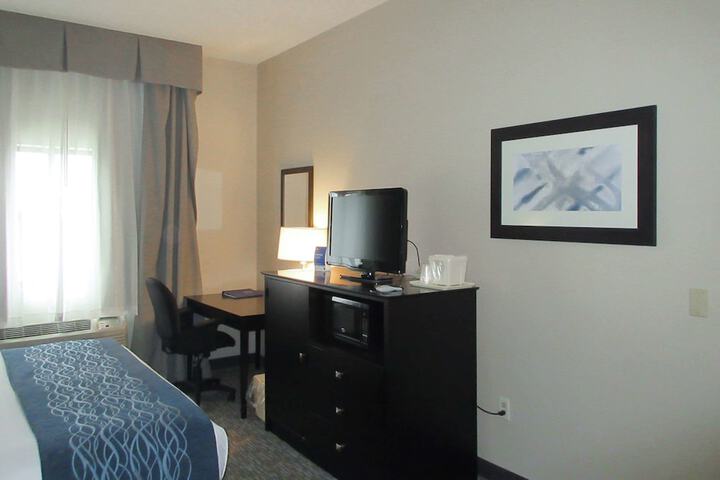 Room 15 of 26