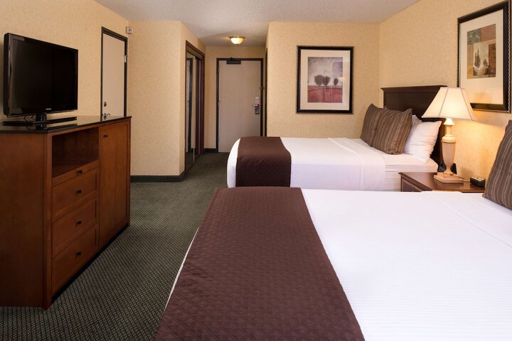 Room 8 of 20