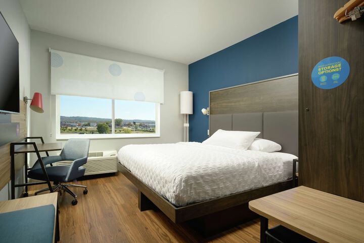 Room 8 of 22