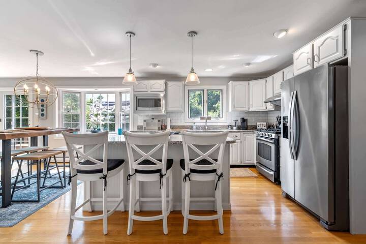 Maine Adventure 3BR Oasis Awaits!
