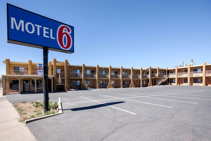 Hotel 5 of 30