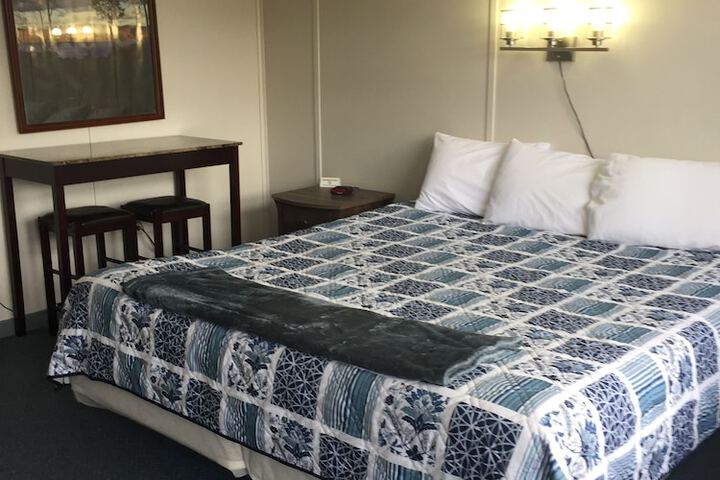 Room 35 of 91