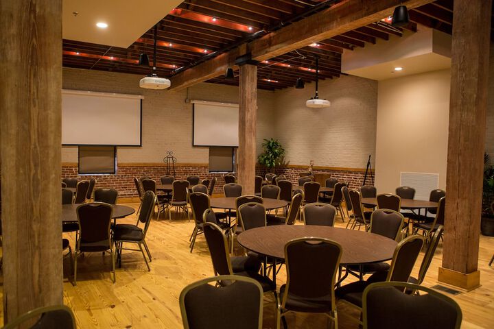 Ballroom/Hall 67 of 71