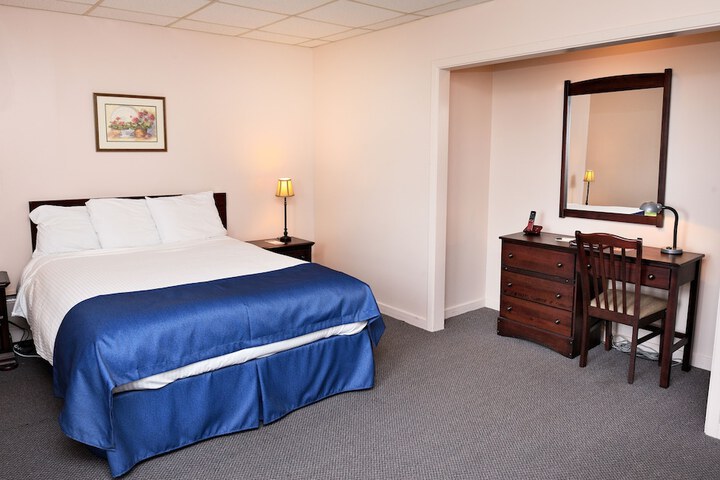 Slemon Park Hotel & Conference Centre