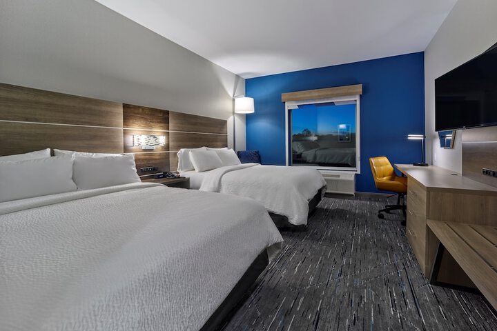 Room 22 of 49