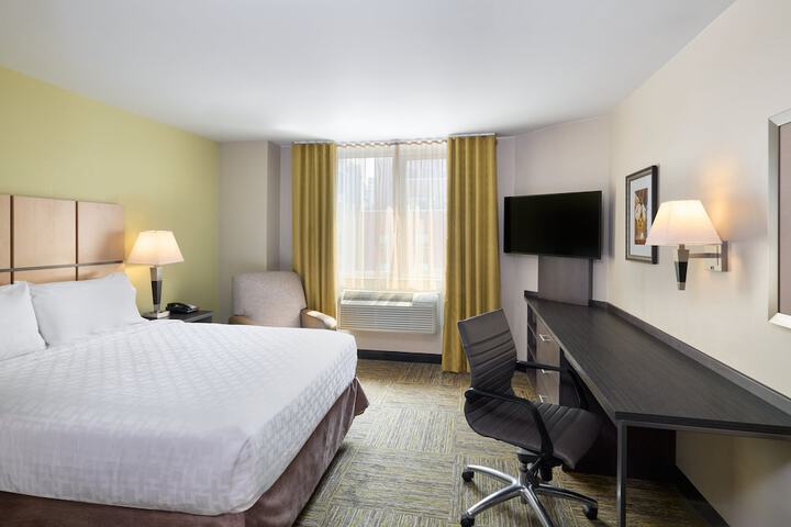Room 33 of 39