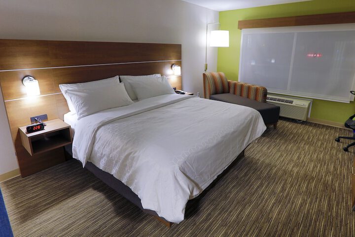 Room 54 of 107