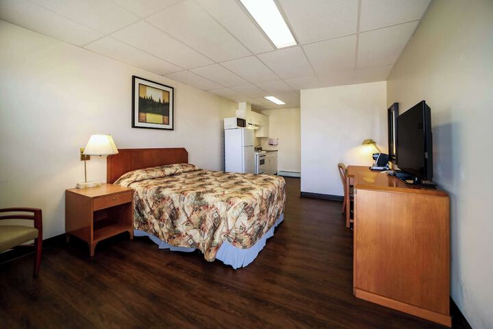 Room 12 of 36