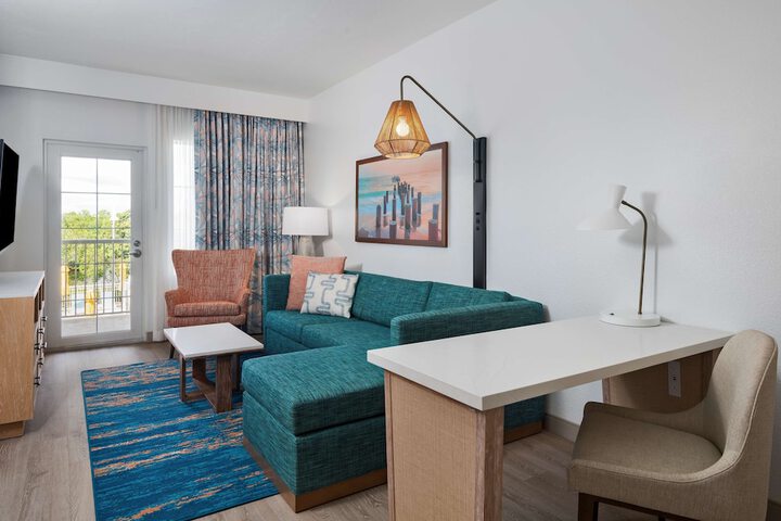 Room 32 of 75