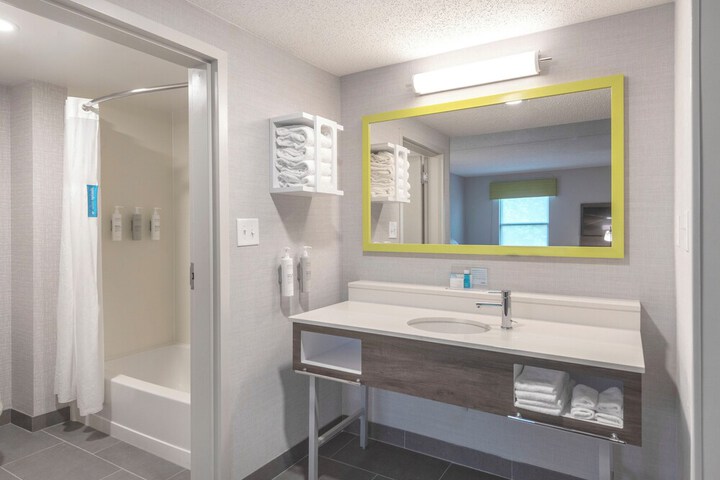 Room 40 of 54