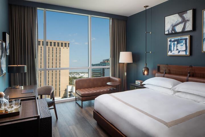 Thompson San Antonio - Riverwalk by Hyatt