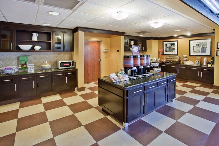 Hampton Inn & Suites Oxford Anniston