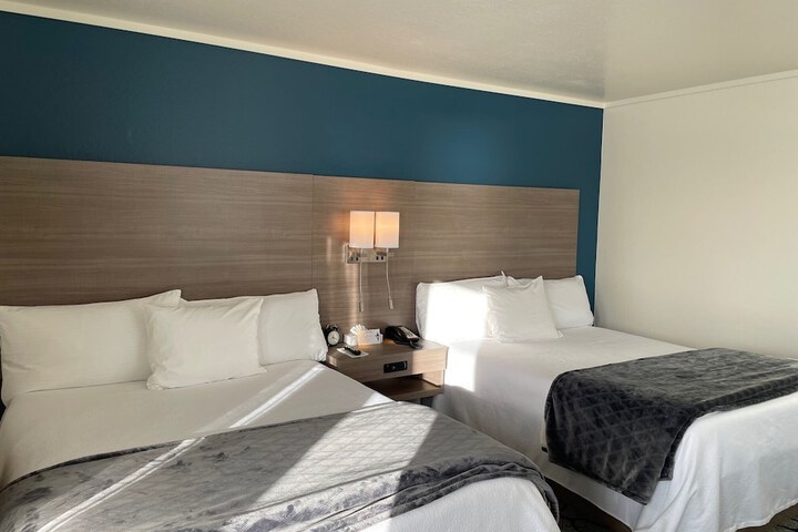 Crown Motel