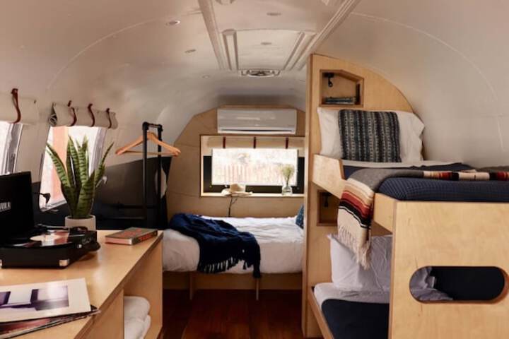 Room 15 of 52